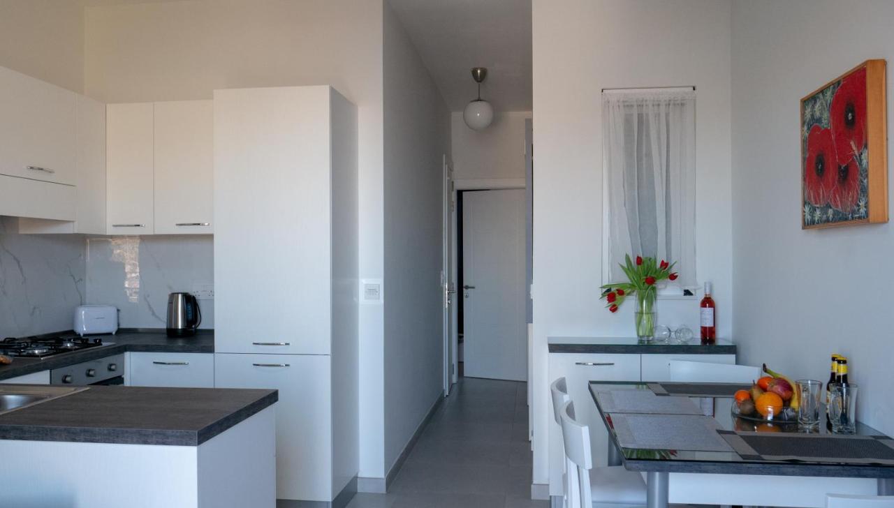 Mgarr Waterfront Cosy Apartment 2 By Ghajnsielem Gozo Exterior foto